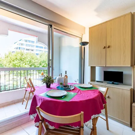 Les Grenadines-5 By Interhome